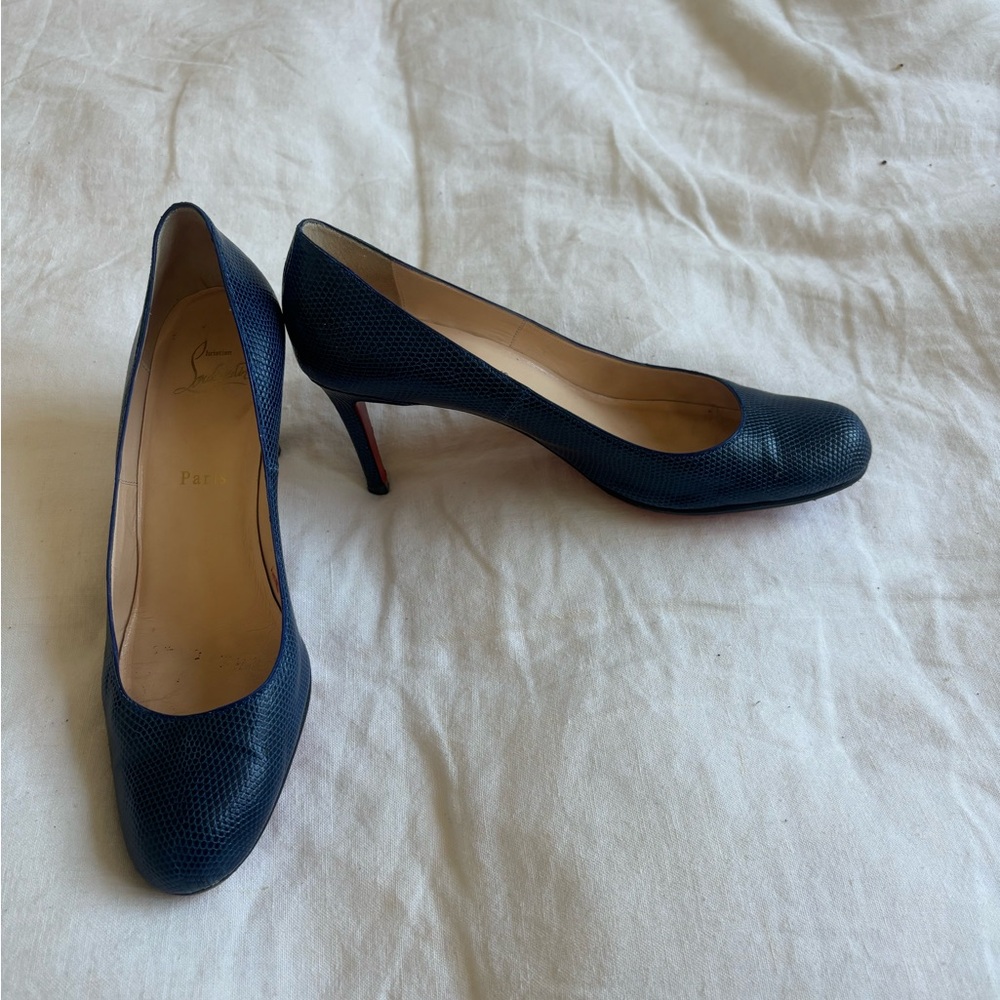 Elegant Blue Pumps